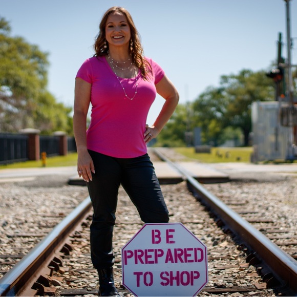 Meet your Posher, Jennifer - Picture 10 of 10